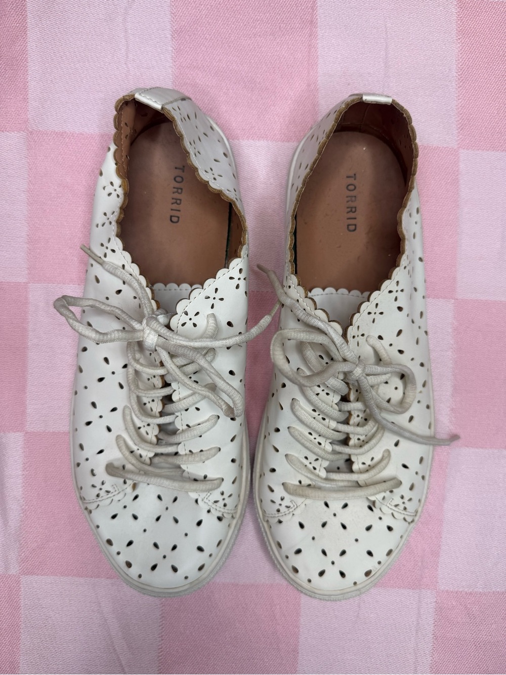 torrid White Perforated Scalloped Lace-Up Flats